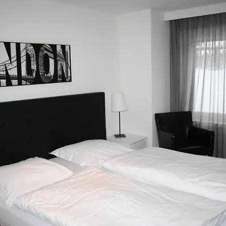 Sleeps 8 Wifi