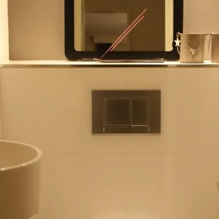 아파트 Sleeps 8 Wifi